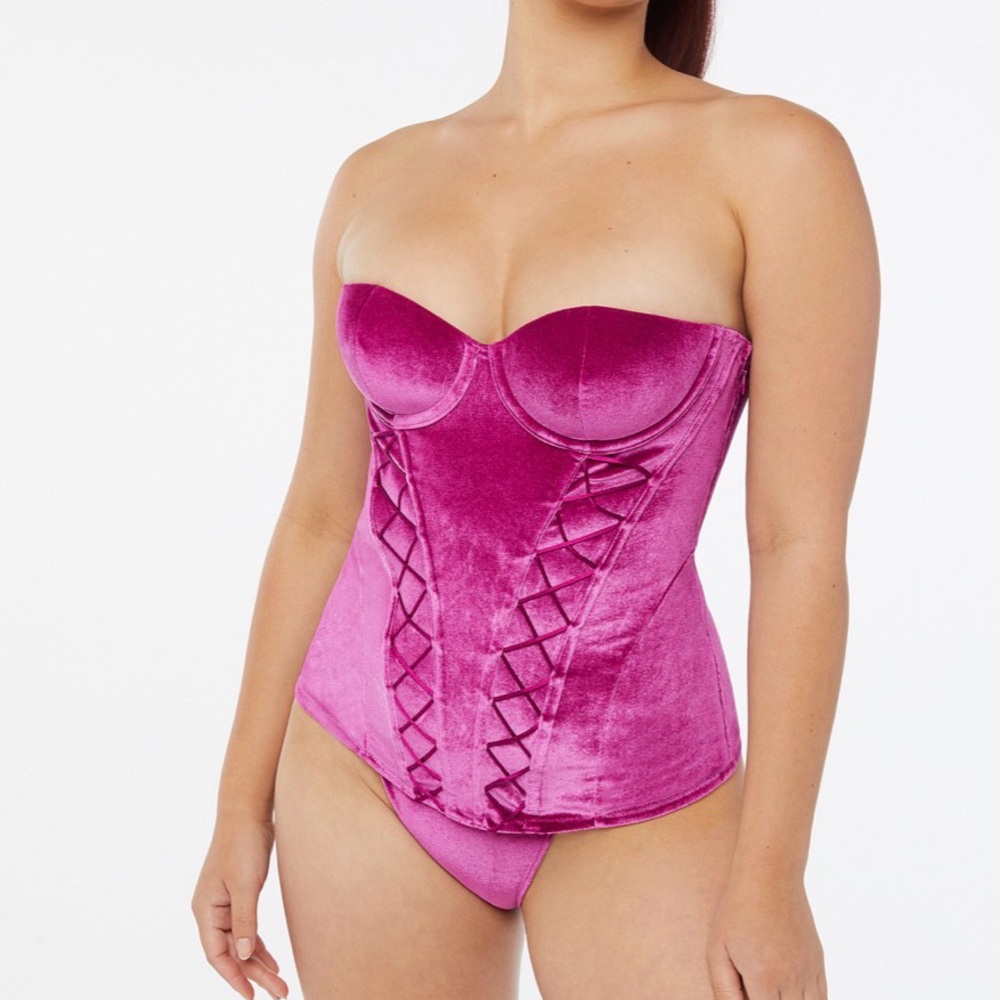 Savage X Fenty Velvet Corset in Rich Magenta